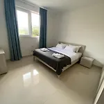 アパート Beachfront 9ten11 Maisonette W Terrace By Homely