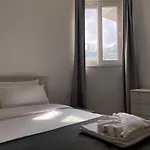 Beachfront 9ten11 Maisonette W Terrace By Homely *