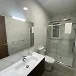 Apartamento Beachfront 9ten11 Maisonette W Terrace By Homely Is-Sellum