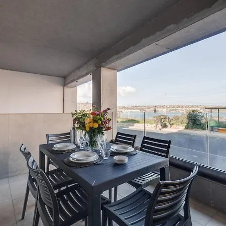 Beachfront 9ten11 Maisonette W Terrace By Homely Mellieha
