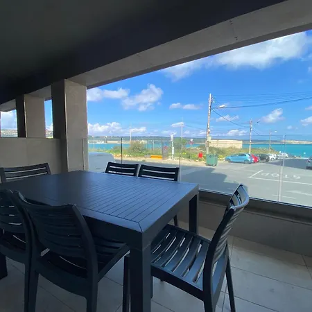 Daire Beachfront 9ten11 Maisonette W Terrace By Homely *