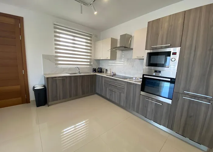 Apartament Beachfront 9ten11 Maisonette W Terrace By Homely Is-Sellum