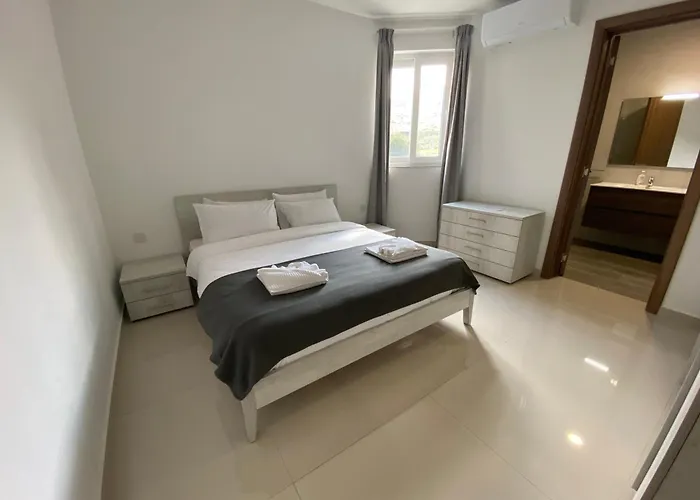 Beachfront 9ten11 Maisonette W Terrace By Homely