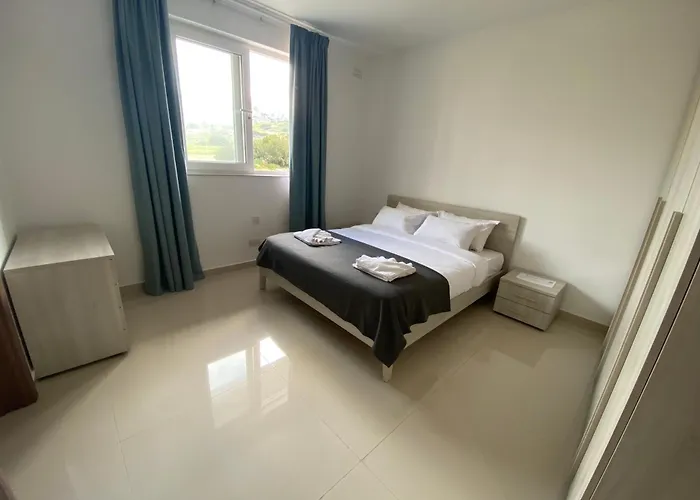 Lägenhet Beachfront 9ten11 Maisonette W Terrace By Homely